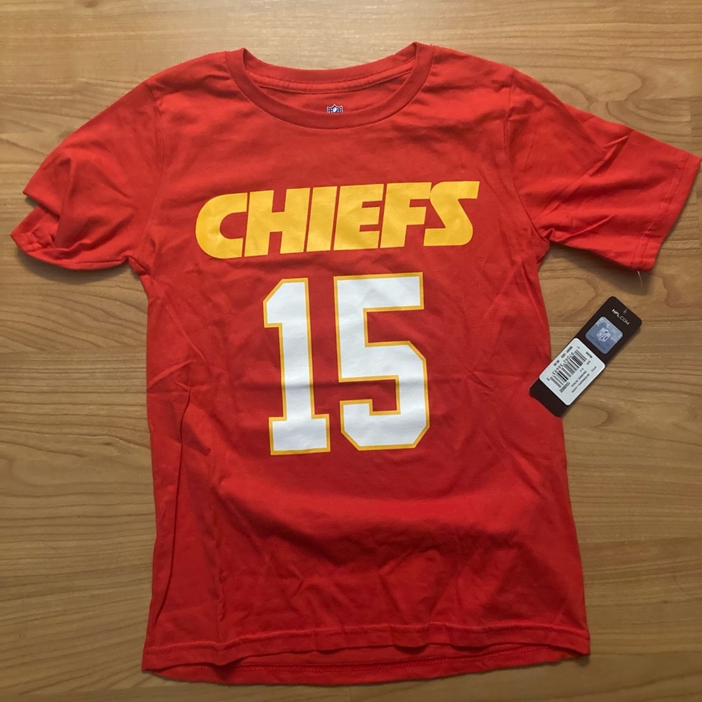 Patrick Mahomes youth small t shirt NWT new with tags